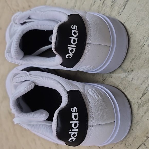 Adidas White and Black Sneakers - Picture 4 of 6